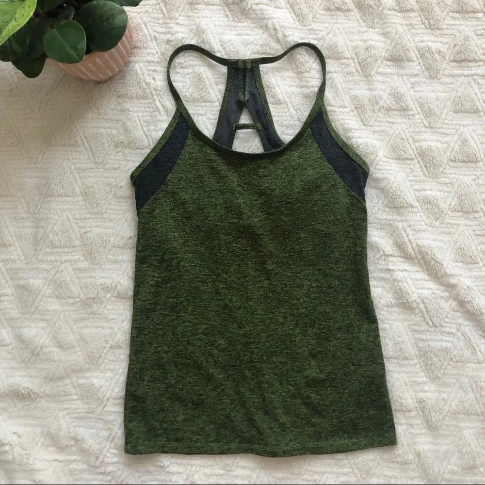 Patagonia Cutaway Green Racerback Workout Tank Top - Picture 3 of 7